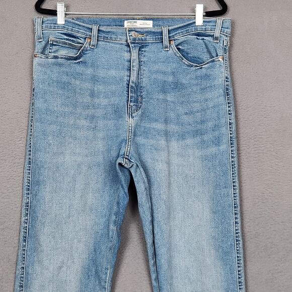 Signature Levi Strauss Jeans Womens 16 W33 Light Wash High Rise Straight 36x27 - Picture 7 of 16